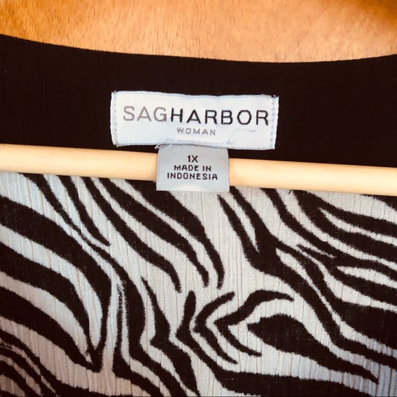 Sag Harbor ladies tunic - Picture 2 of 3